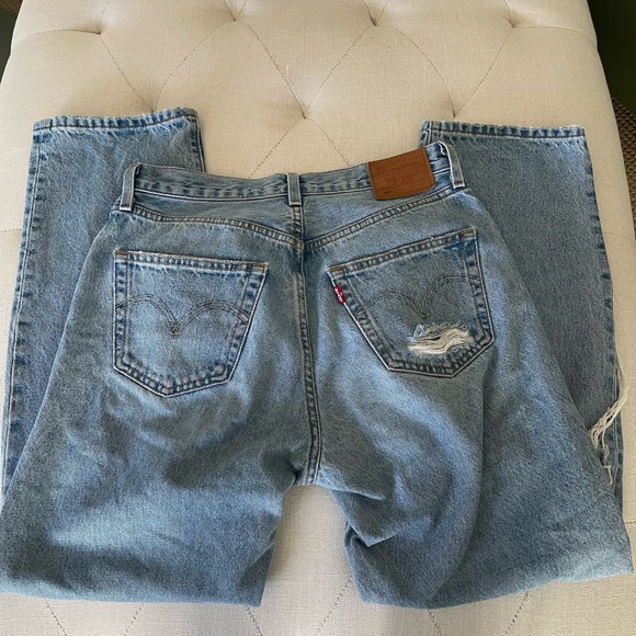 LEVI - 501 Ripped Jeans - Picture 2 of 5